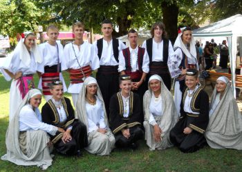 KULTURNO-UMJETNIČKO DRUŠTVO „TONO HROVAT“