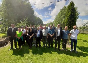 Fikret Abdić načelnik općine Velika Kladuša posjetio OPĆU KLADUŠKU ZADRUGU