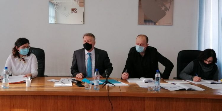 Konstituisano Vijeće Velike Kladuše; Admil Mulalić, predsjedavajući, Emina Ćehić, zamjenica