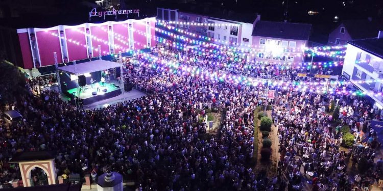 Kladuško ljeto 2022: Sadržajan vikend iza nas, večeras “Zoro mađioničar”