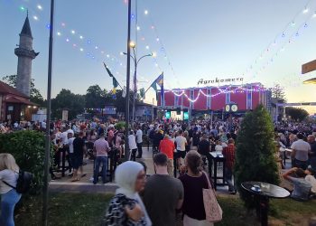 Vikend Kladuškog ljeta 2022: Space patrol, Likovna kolonija, Halid Muslimović i Književno veče