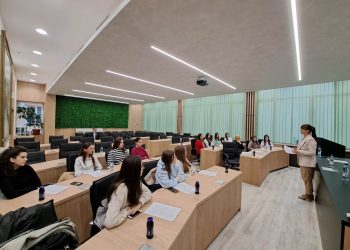 „Mladi poduzetnici“ : Održano stručno predavanje na temu osnivanja obrta