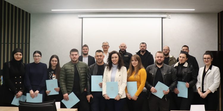 Općina Velika Kladuša podržala 17 projekata mladih