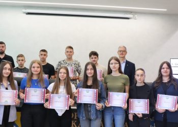 Općinski načelnik novčano nagradio učenike generacije kladuških osnovnih i srednjih škola