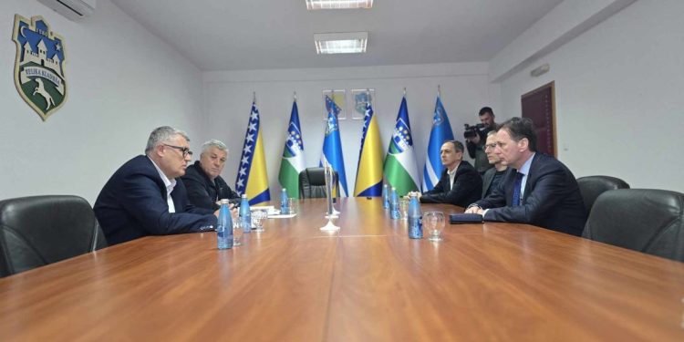 Federalni ministar poljoprivrede Kemal Hrnjić u službenoj posjeti Općini Velika Kladuša