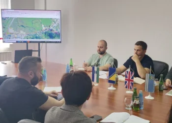 Velika Kladuša: Potpisani Ugovori za izradu projektne dokumentacije Vatrogasnog doma i platoa stambenog bloka u ulici Nurije Podzerca