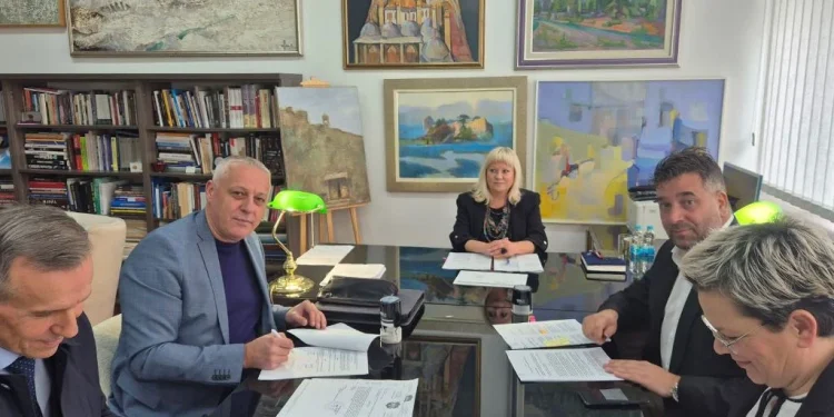 U Sarajevu potpisani ugovori o dodjeli 675.000 KM za adaptaciju Centra za kulturu i Gradske sportske dvorane