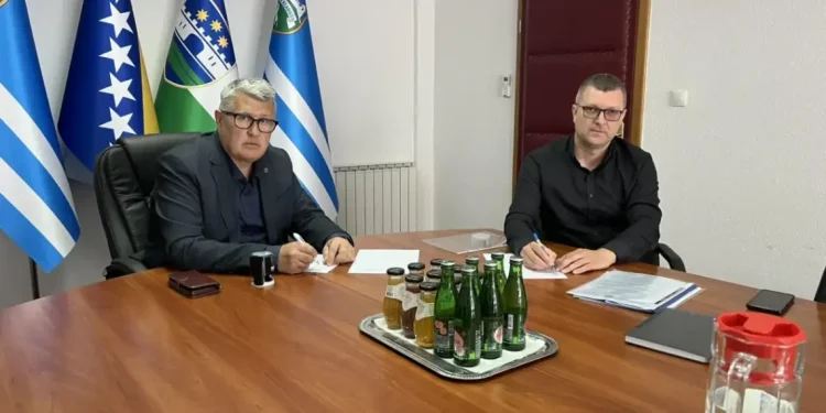 Načelnik Horvat potpisao ugovor o izvođenju radova na mašinskim instalacijama na objektu Gradske sportske dvorane