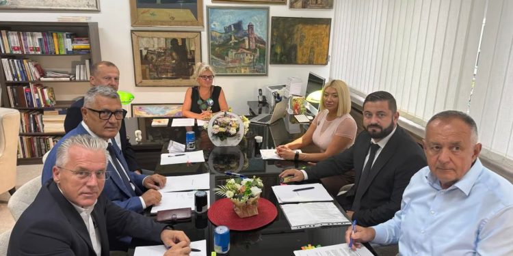 Velikoj Kladuši 350.000 KM za rekonstrukciju i uređenje Gradske sportske dvorane