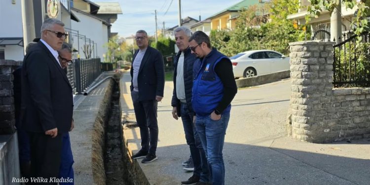 Načelnik Horvat i menadžment JKP „Vodovod i kanalizacija“ obišli radove na rekonstrukciji vodovodne mreže
